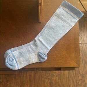 2 pair NWOT Compression Socks- great for travel! Unworn